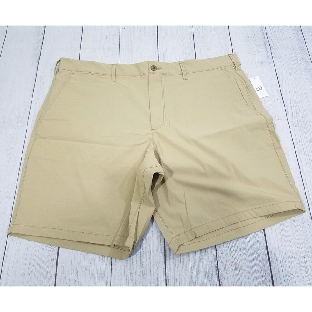 Gap Fit 9" Tech Moisture Wicking Stretch Shorts Mens Size 40